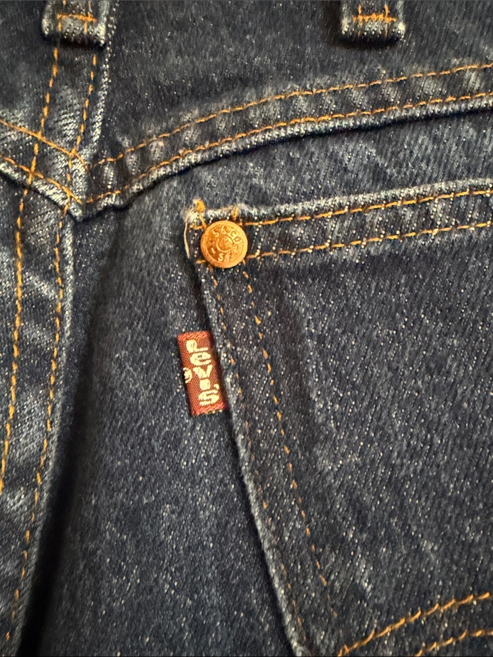 Levi's Dark Indigo Cowboy Jeans with Leather Patch 30x36 - Picture 4 of 4